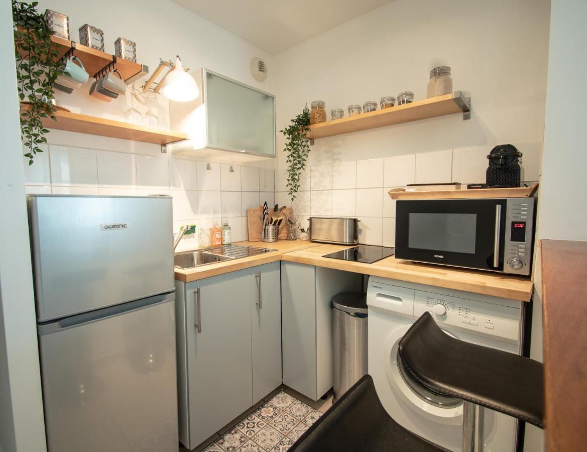Studio Charmant Cergy Le Haut Au Pied De La Gare ! Parking Prive ! Apartment Екстериор снимка